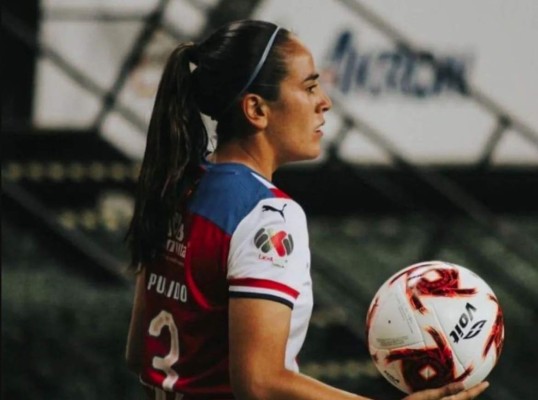 Exjugadora de Chivas destapa calvario en la Liga MX femenil: 'No te daban agua, los sueldos son miserables'