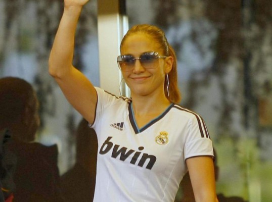 ¿A quién apoyan los famosos en el clásico Real Madrid-Barcelona?