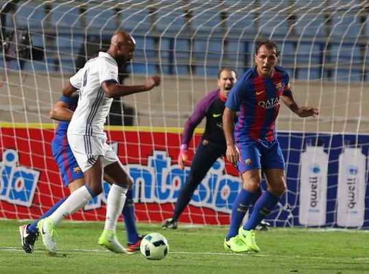 Fotos: Así lucen las leyendas del Real Madrid y Barcelona que jugaron en Líbano