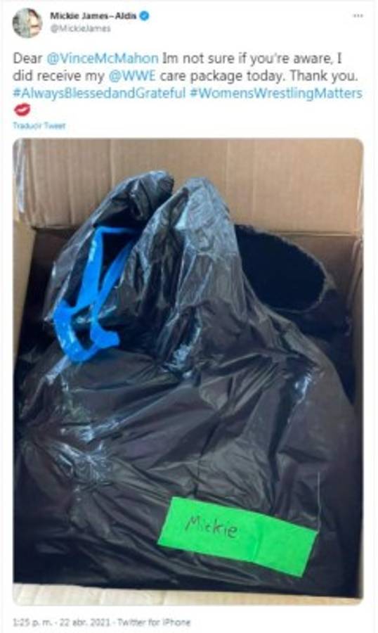 La despidieron de la WWE y le enviaron sus cosas en bolsas para basura; Triple H responde