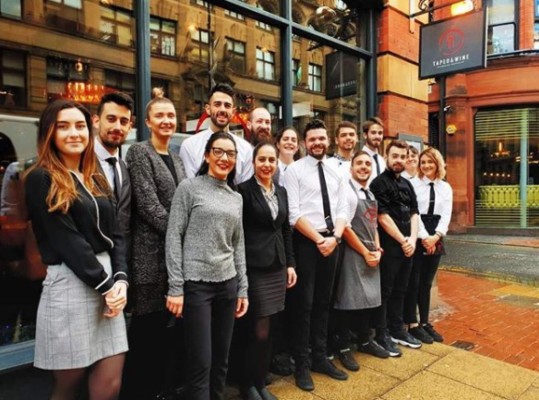 Pérdidas millonarias: El último fracaso empresarial de Juan Mata en la ciudad de Mánchester