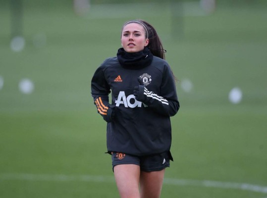 Así es Tara Bourne, la preciosa defensora del Manchester United que enamora en Inglaterra
