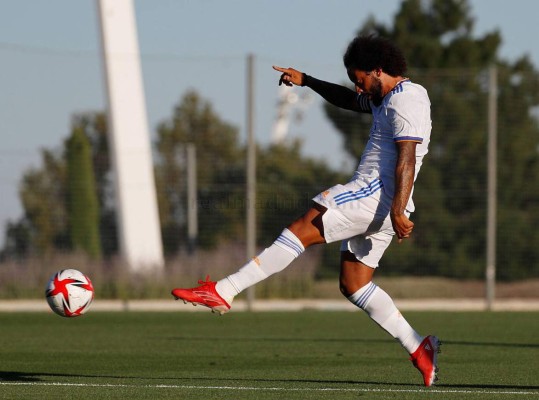 Un 11 con solo siete jugadores del primer equipo: El Real Madrid de Ancelotti empató con el Rayo