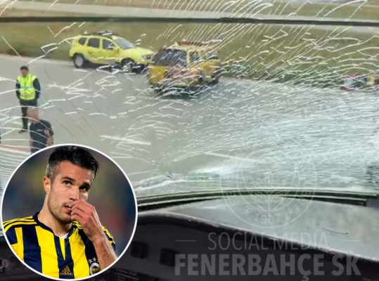 Momentos de drama en avión de Fenerbahçe que aterriza de emergencia