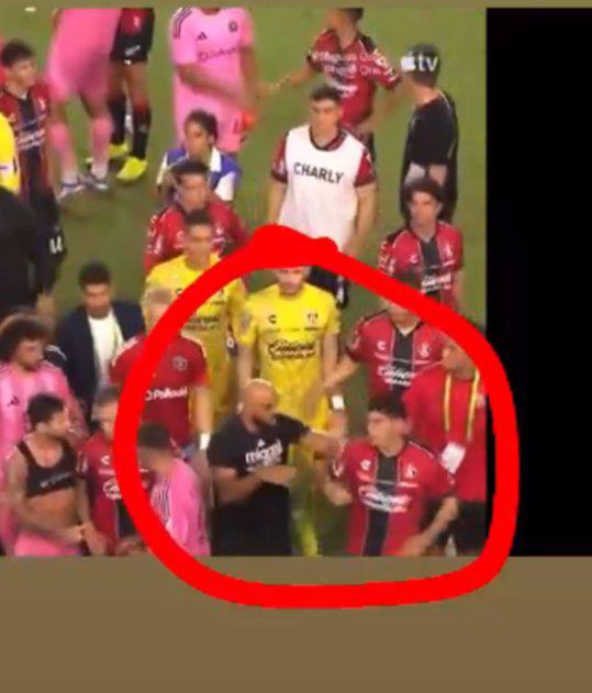 Todo México indignado por culpa del guardaespaldas de Messi: el gesto que no soportan y la decisión del Atlas ante Concacaf