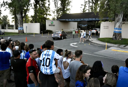 El barrio privado donde vive Messi en Rosario, el chat de los vecinos y la tecnología que usan para cuidarlo: ‘‘Déjenlo descansar’’