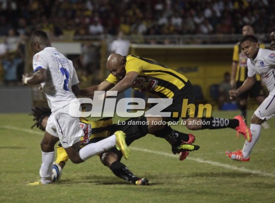 La mejores imágenes del clásico España Olimpia