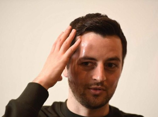 Ryan Mason y su gran historia: Vivo de milagro y es el DT más joven de la historia de la Premier