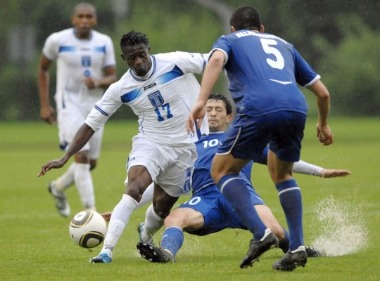 El 11 que utilizó Honduras en el amistoso con Bielorrusia en 2010 previo al Mundial de Sudáfrica