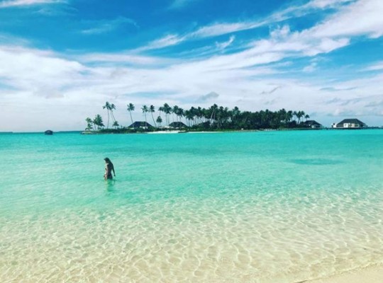 ¡Infartante! La mujer de Alexis Sánchez deslumbra en sus vacaciones en las Islas Maldivas