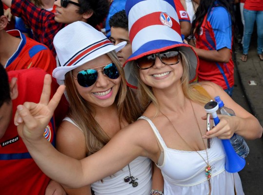 Costa Rica celebra con locura su pase histórico a cuartos de final