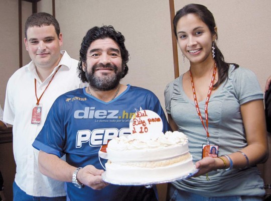 ¡Hotel y camisa de Motagua! El día que Diego Maradona visitó el Estadio Olímpico