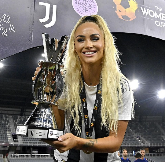 Alisha Lehmann se queja por la diferencia salarial con su novio: “Hacemos lo mismo y le pagan 100 veces más que a mí”