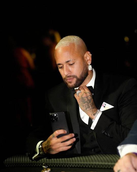 Neymar volvió a entrenar con el Al Hilal de Arabia y todos hablan de lo mismo: “Se convirtió en mi tío Paco de 58 años”