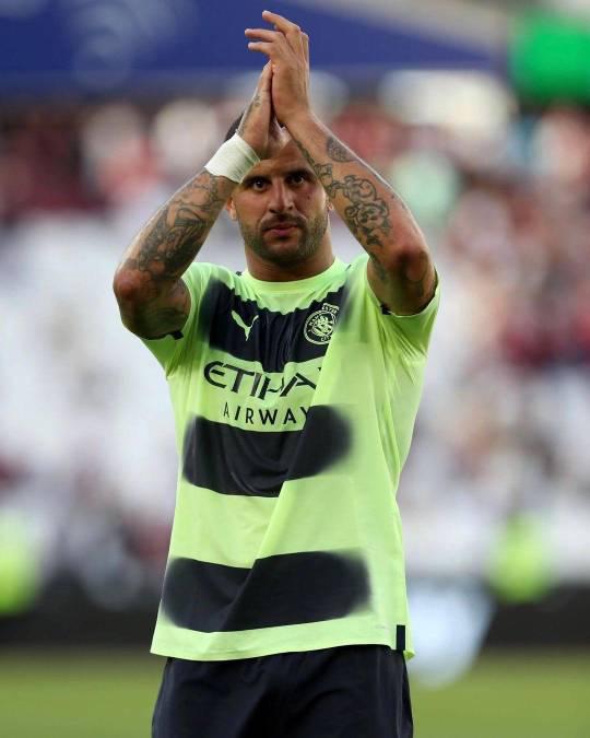 Fue infiel a su esposa y también a la amante: Sale a la luz la triple vida de futbolista del Manchester City