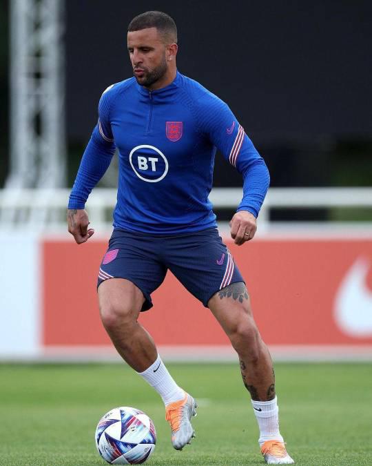 Fue infiel a su esposa y también a la amante: Sale a la luz la triple vida de futbolista del Manchester City