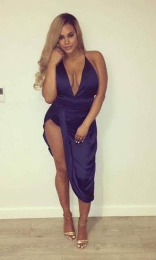 Así es Lateysha Grace, la británica que se le rompió el vestido en programa en vivo