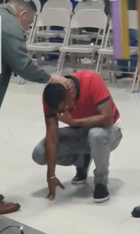 Pastores y sacerdote: Los futbolistas hondureños que entregaron su vida a Dios