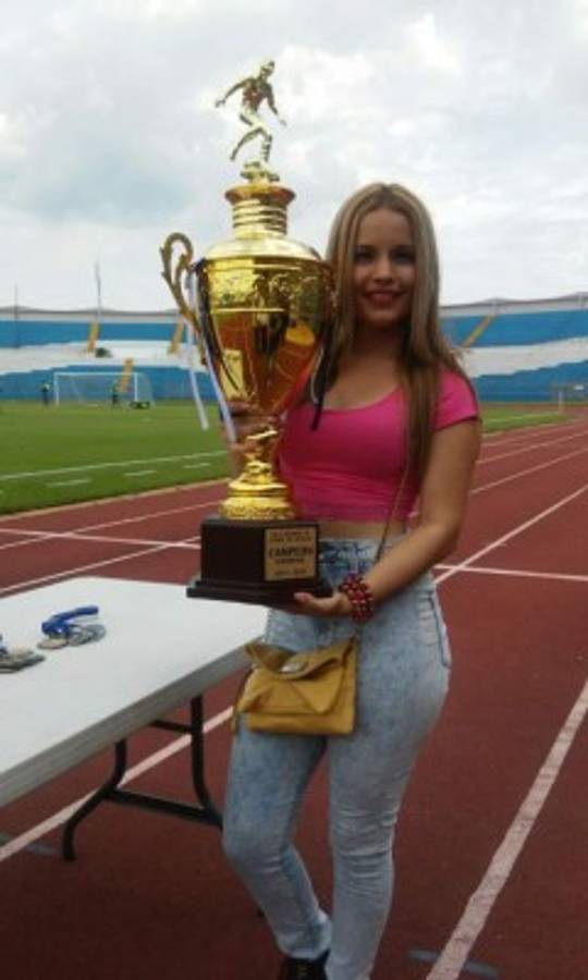 ¡Espectacular ambiente en el Olímpico por la final de Ascenso en Honduras!