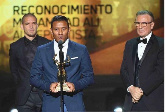 Luis Garrido recibió en 2016 por parte de Univisión el reconocimiento ‘Muhammad Ali’ por su espíritu de lucha.
