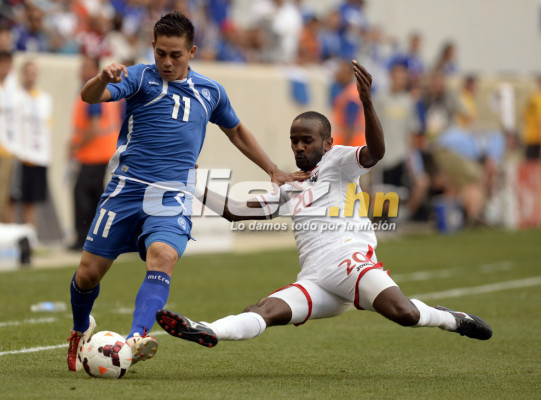 El Salvador y Trinidad y Tobago empatan en su debut