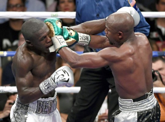 Así fue la última pelea del boxeador norteamericano Floyd Mayweather Jr.