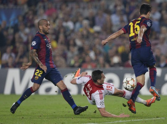 El Barcelona se impuso 3-1 con facilidad al Ajax de Amsterdam