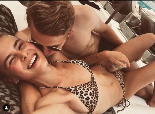Sin prisa para decidir su futuro: Las espectaculares vacaciones de De Ligt con su novia