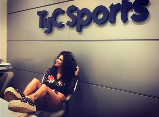 Kate Rodríguez, la sexi panameña que festejó la clasificaión de su selección