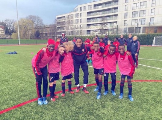 La impactante historia de un jugador del Arsenal: Barrio peligroso, crimen y pandillas