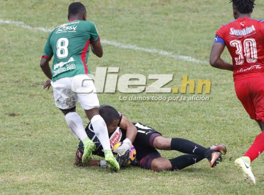 NO VISTE EN TV: Un 'espontáneo' en Tocoa y el noble gesto de Costly