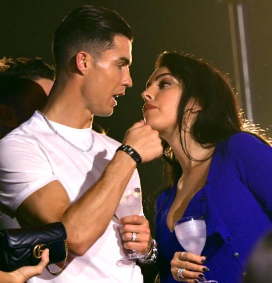 Impactante: revelaron el motivo que obligó a Cristiano Ronaldo y Georgina a tapar el rostro de sus hijos