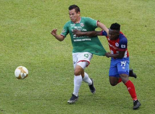 Héctor Vargas no se guarda nada: El 11 titular ante Motagua