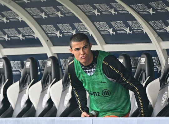 El guiño a Pirlo y mostró cuerpazo: Así fue el regreso de Cristiano Ronaldo con Juventus