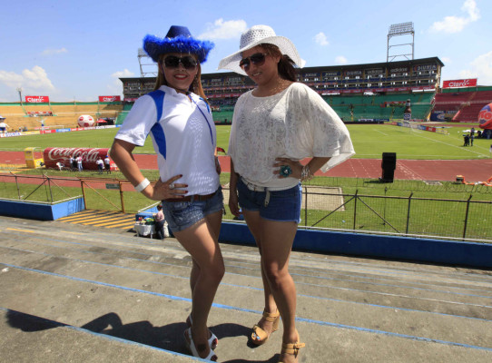 Gran Ambiente previo al Juego entre Honduras VS USA.
