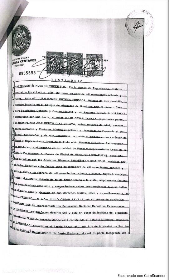 EVIDENCIA. Parte de la escritura que tiene en su poder la Fenafuth, que los hace dueños legítimos del inmueble donde se construyó el estadio Aurora de San José de Colinas, Santa Bárbara.