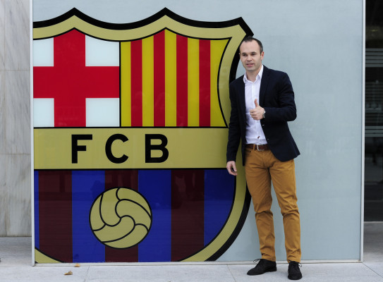 Andrés Iniesta renovó con el Barcelona