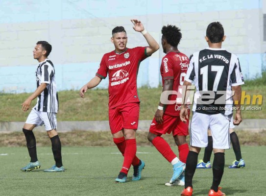 FOTOS: El bonito gesto de Marathón con jugador de La Virtud en Copa Presidente