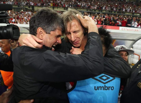 ¡UNA LOCURA! Así festejó Perú su regreso a un Mundial de Fútbol