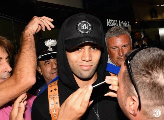 ¡Se agita el mercado! Los principales fichajes y rumores del viernes en el mundo