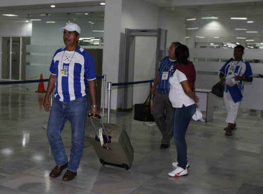 Honduras regresó a las 02:45 am de este sábado a San Pedro Sula