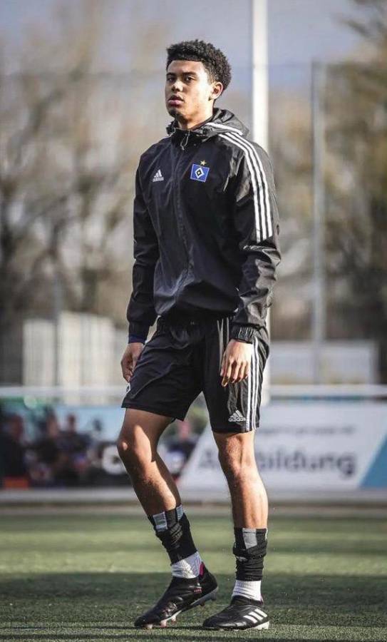 ¿Puede jugar con Honduras? El Borussia Dortmund ficha a futbolista de origen catracho; ¡ha sido capitán de Alemania!