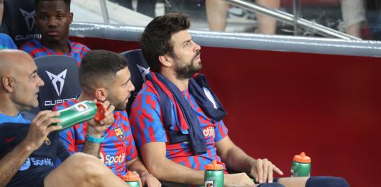 ¿Qué tiene que ver Shakira? Los motivos que obligaron a Piqué a renunciar al Barcelona y anunciar su retiro