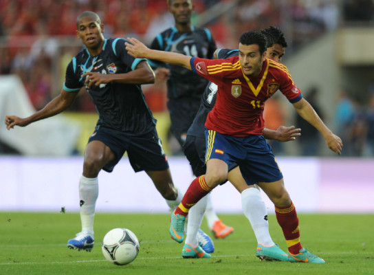 España le muestra a Panamá el fútbol de excelencia.