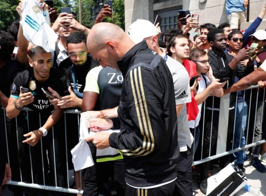 FOTOS: Así ha sido el primer entrenamiento de Hazard con el Real Madrid