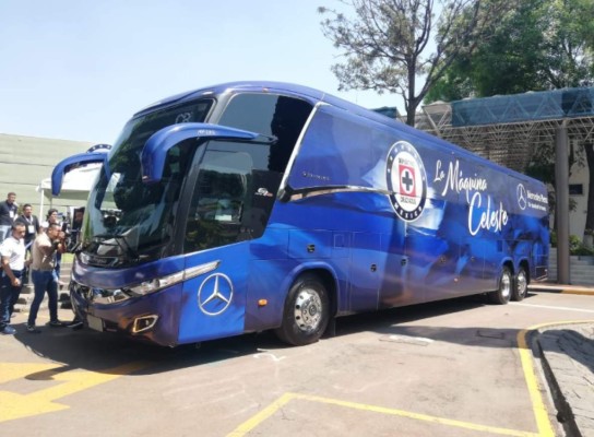 ¡De lujo! El nuevo e imponente autobús de Cruz Azul patrocinado por Mercedes-Benz&nbsp;&nbsp;&nbsp;