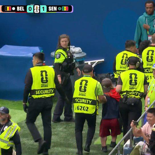 Las polémicas que señalan a Saíd Martínez en la histórica remontada de Bélgica ante Senegal