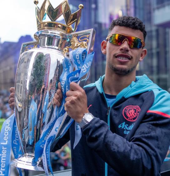 Futbolista del Manchester City fue detenido por un  desagradable incidente en una discoteca de Madrid