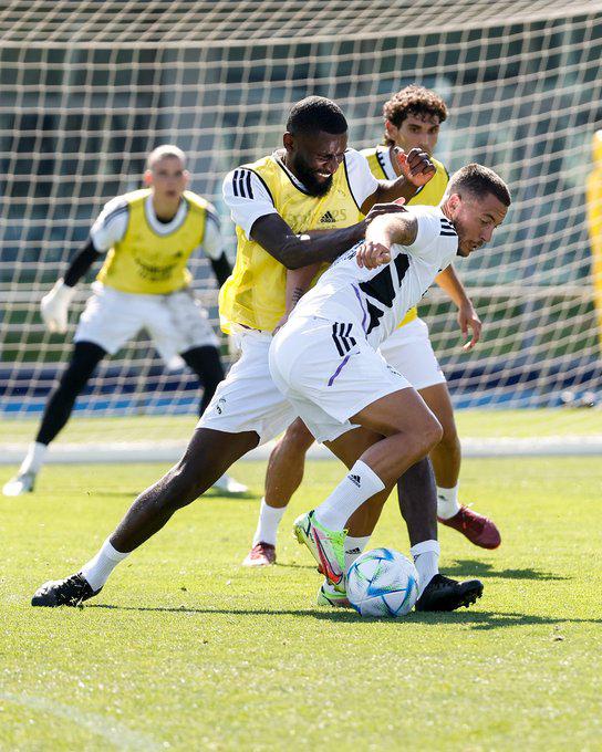 El primer 11 del Real Madrid de Ancelotti que enfrentará al Barcelona en el clásico en Estados Unidos; sin Benzema ni Carvajal