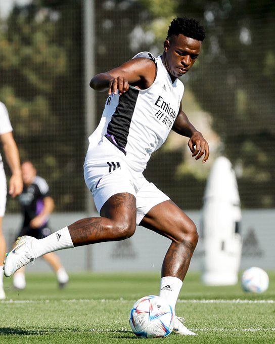 El primer 11 del Real Madrid de Ancelotti que enfrentará al Barcelona en el clásico en Estados Unidos; sin Benzema ni Carvajal